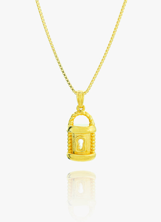 916 Gold 3-D Padlock with Key Hole