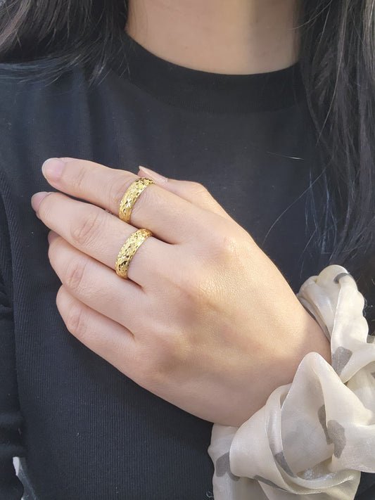 916 Gold Star Ring